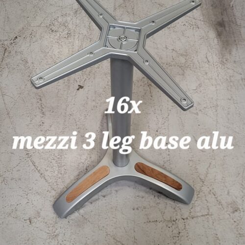 Mezzi 3-Leg Base