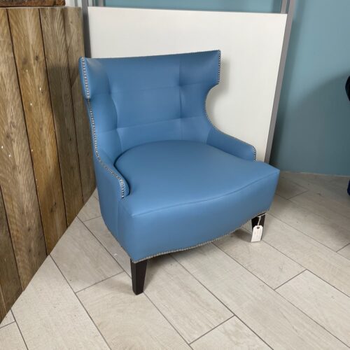 DEVON LOUNGE CHAIR 049P, £100 X 1 In Stock